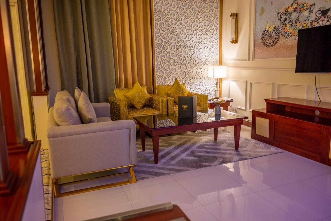 Meral Crown Hotel Riyadh Exterior photo