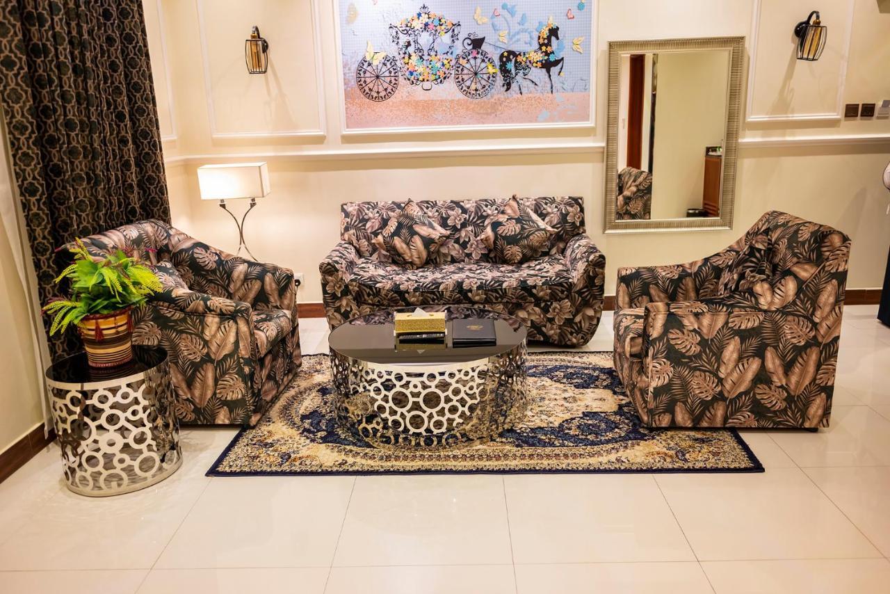 Meral Crown Hotel Riyadh Exterior photo